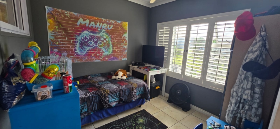 5 Bedroom Property for Sale in Gonubie Eastern Cape